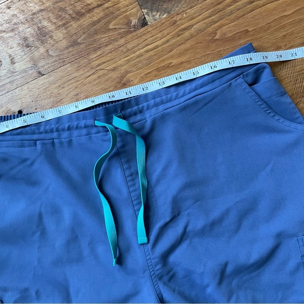 Figs Big Sky Blue Scrub Set Casma Three Pocket Top & Yola Skinny Pants Size XL - Picture 14 of 16